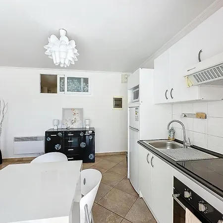 Direct Monaco 2 Pieces Devant Piscine Daire Beausoleil