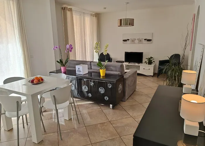 Apartment Direct Monaco 2 Pieces Devant Piscine Beausoleil